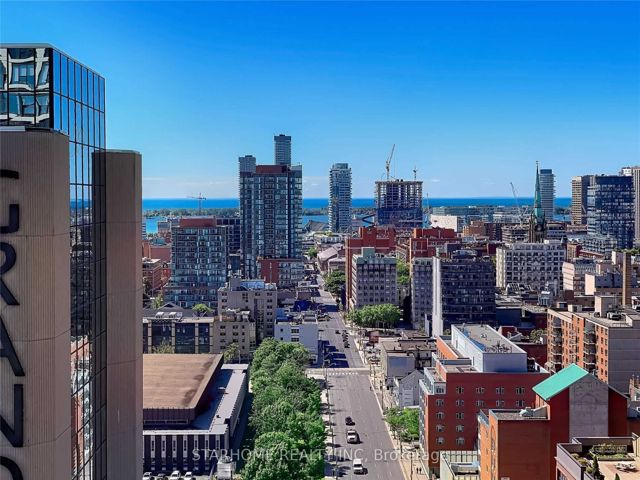 2210 - 181 Dundas St E