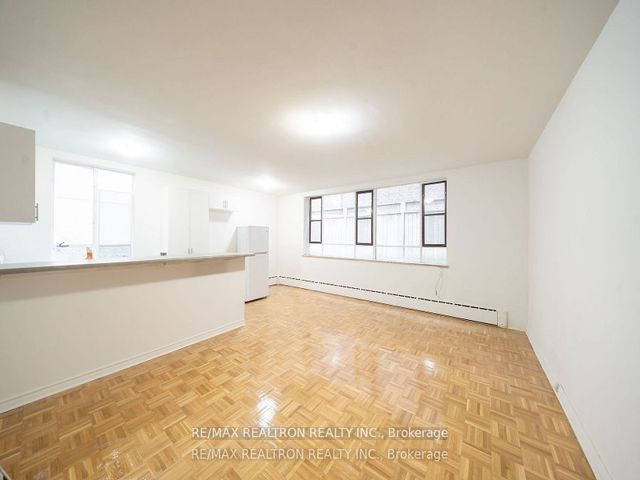 205 - 77 Erskine Ave