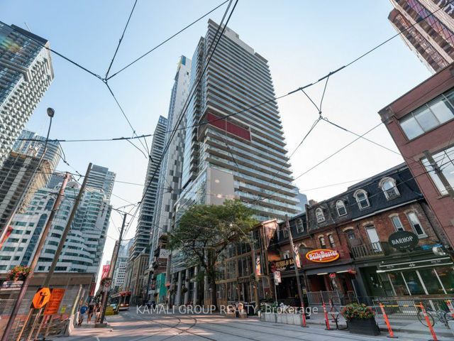 2206 - 375 King St W