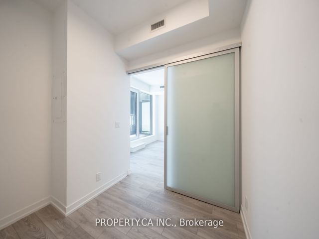305 - 2020 Bathurst St