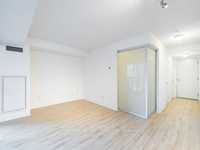 403 - 28 Ted Rogers Way
