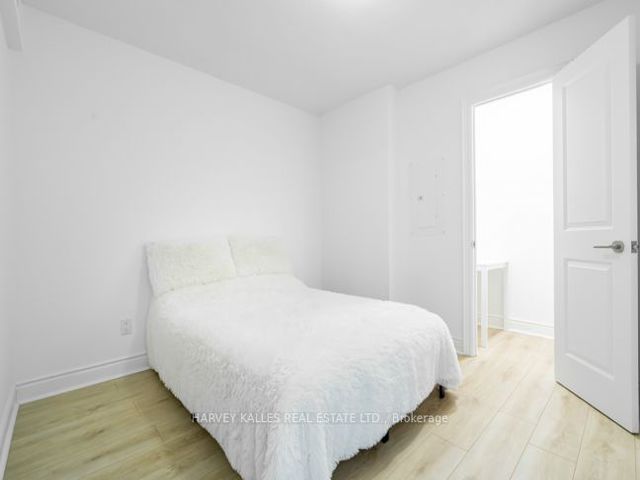 403 - 28 Ted Rogers Way