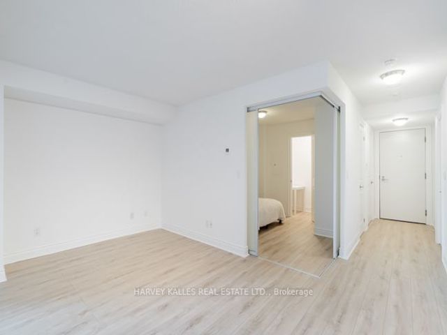 403 - 28 Ted Rogers Way
