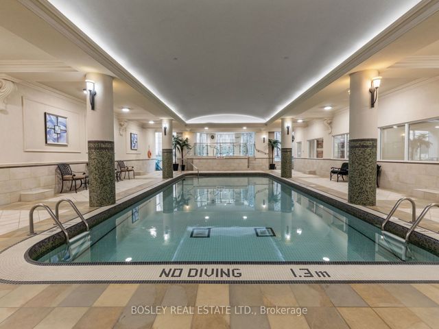1003C - 662 Sheppard Ave E