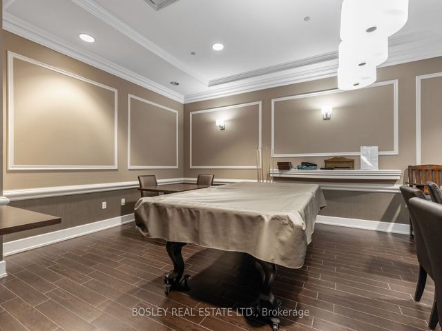 1003C - 662 Sheppard Ave E