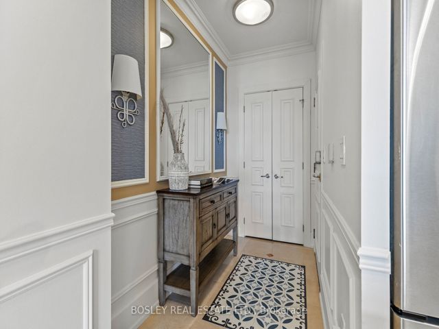 1003C - 662 Sheppard Ave E