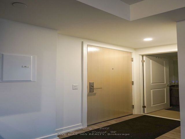 2503 - 395 Bloor St E