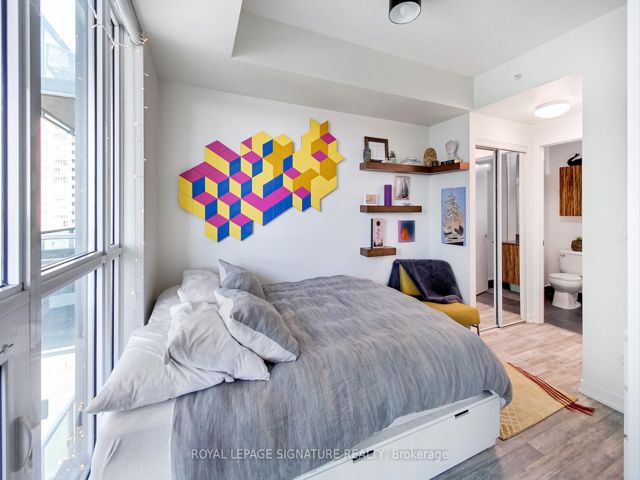 1209 - 69 Lynn Williams St