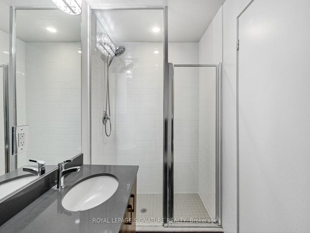 1209 - 69 Lynn Williams St