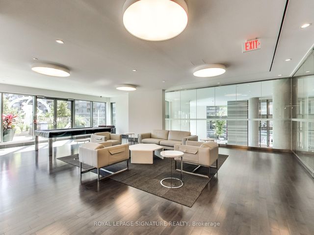 1209 - 69 Lynn Williams St