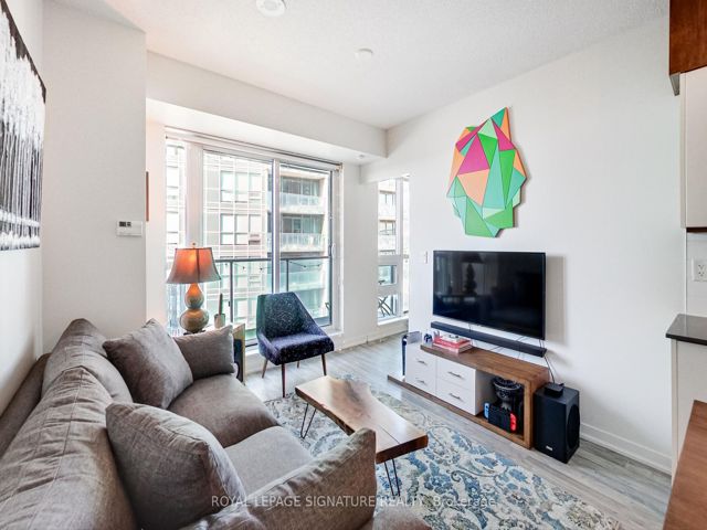 1209 - 69 Lynn Williams St
