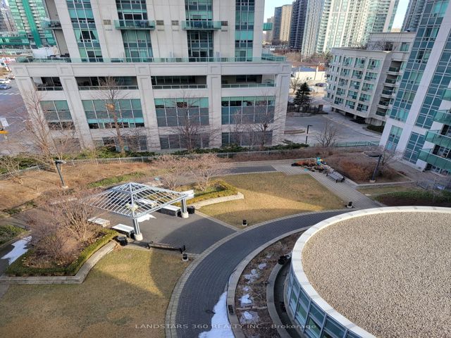 803 - 18 Harrison Garden Blvd
