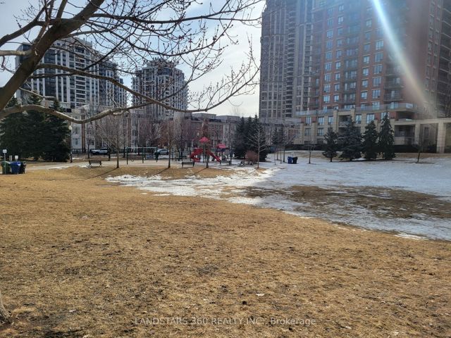 803 - 18 Harrison Garden Blvd