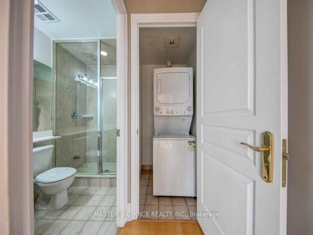 PH2624 - 15 Northtown Way