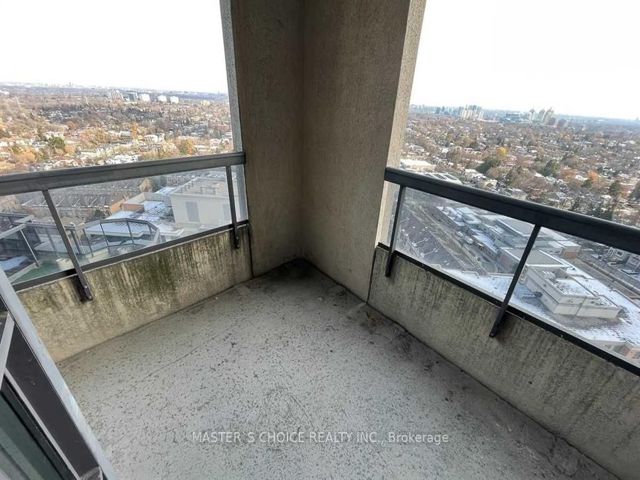 PH2624 - 15 Northtown Way