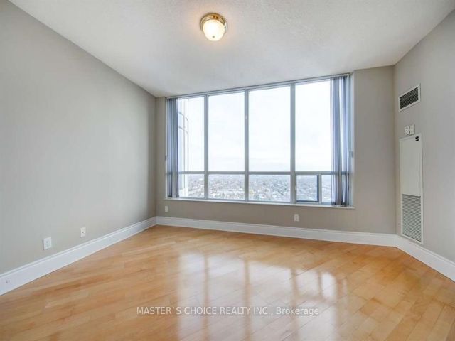 PH2624 - 15 Northtown Way