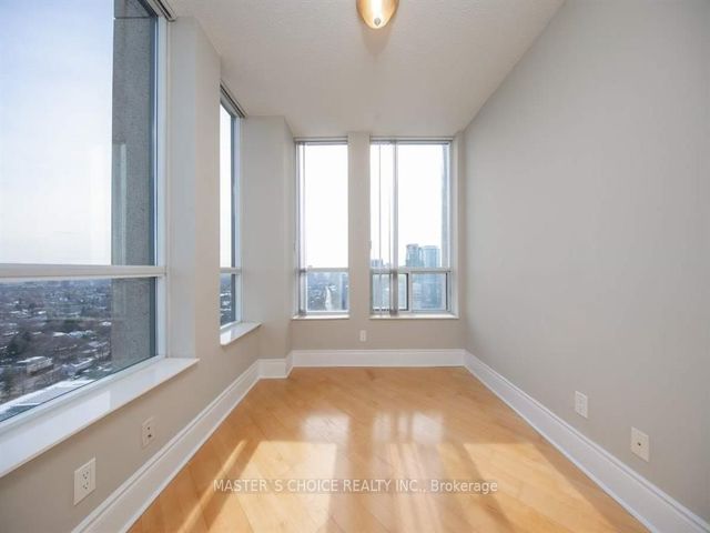 PH2624 - 15 Northtown Way