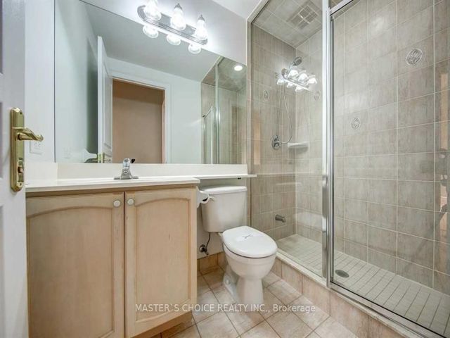 PH2624 - 15 Northtown Way