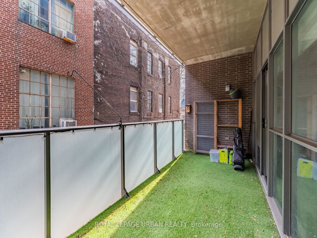 209 - 569 King St E