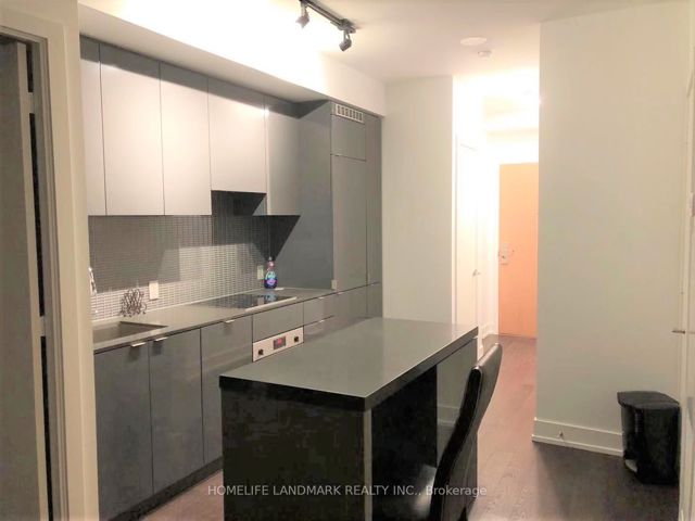 1101 - 7 Grenville St