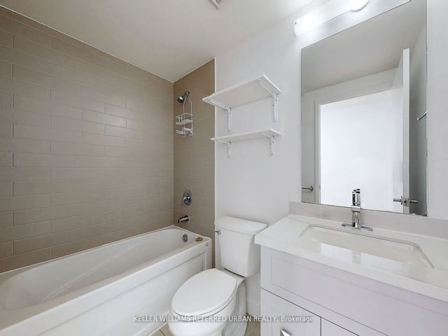 708 - 3 Navy Wharf Crt