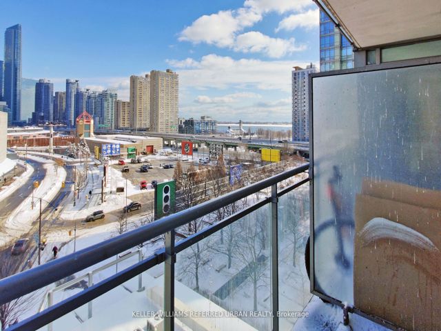 708 - 3 Navy Wharf Crt
