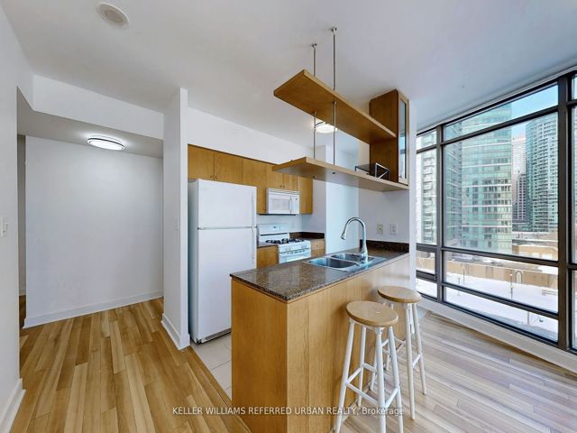 708 - 3 Navy Wharf Crt