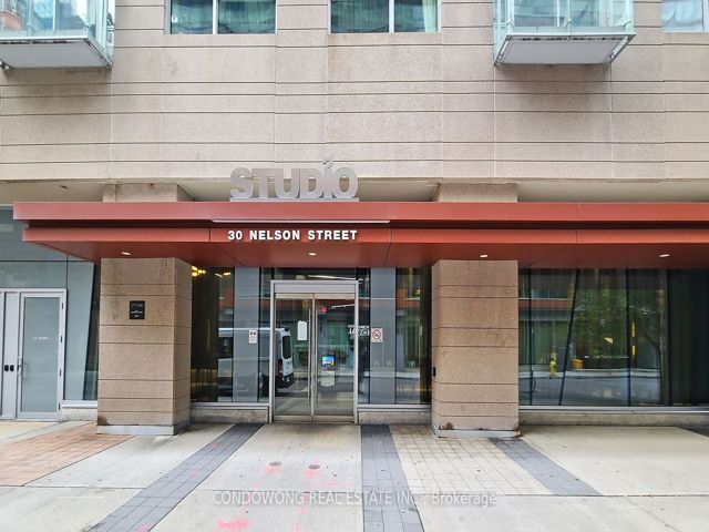 502 - 30 Nelson St