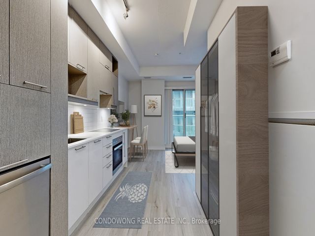 502 - 30 Nelson St