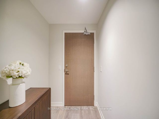 3203 - 15 Lower Jarvis St