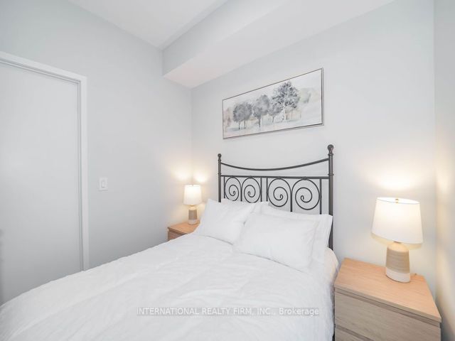 3203 - 15 Lower Jarvis St
