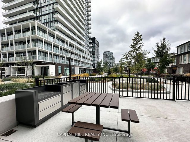 2202 - 188 Fairview Mall Dr