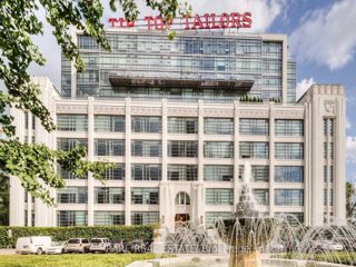 530 - 637 Lake Shore Blvd W