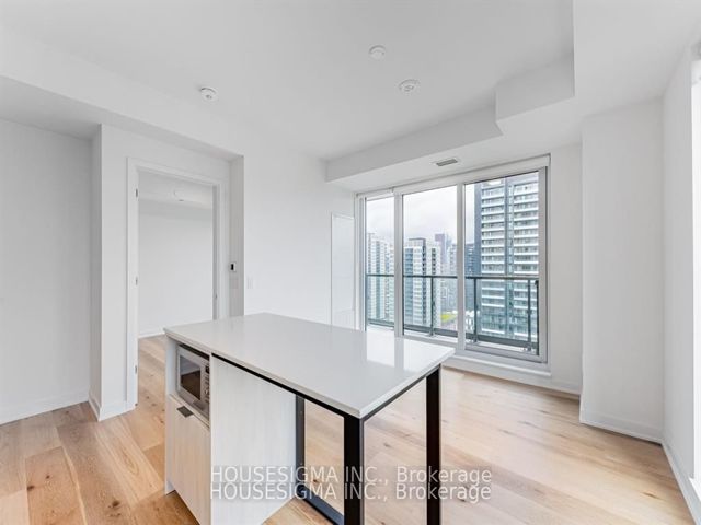 2008 - 130 River St