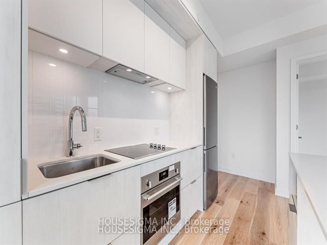 2008 - 130 River St