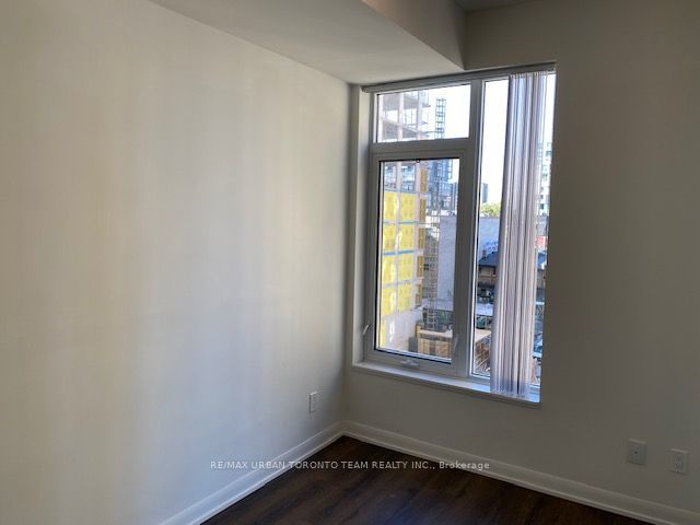 514 - 435 Richmond St W