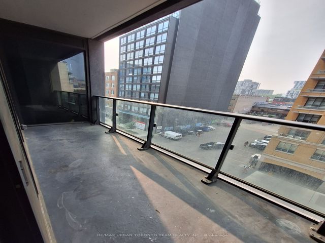 514 - 435 Richmond St W