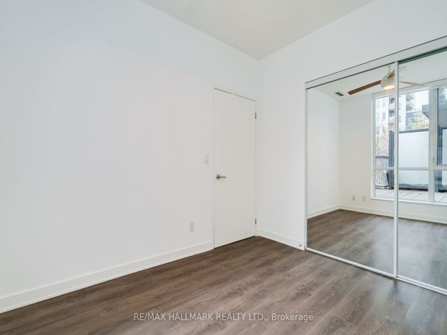 401 - 55 Regent Park Blvd