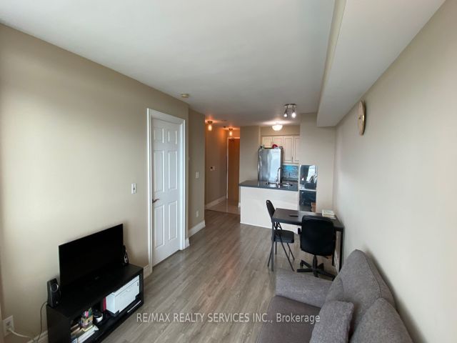 2307 - 5500 Yonge St