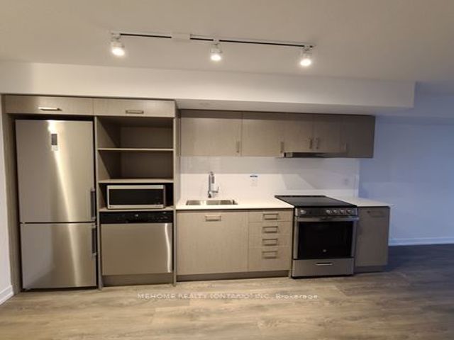 2109 - 219 Dundas St E