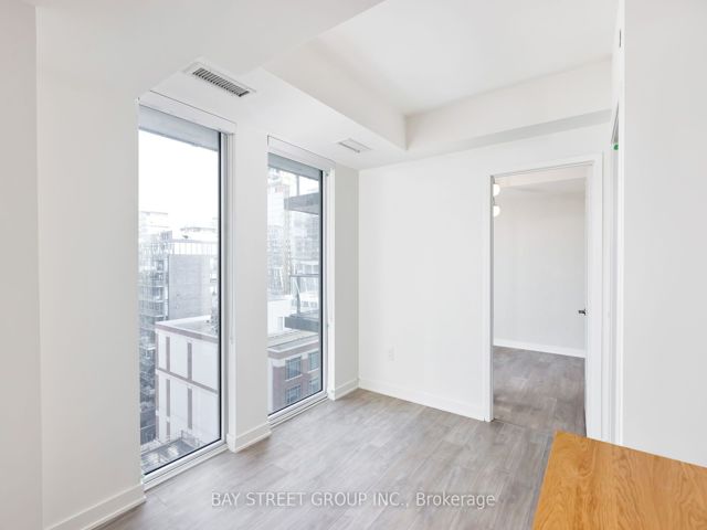1273 - 135 Lower Sherbourne St
