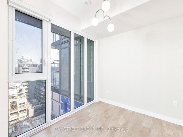 1273 - 135 Lower Sherbourne St