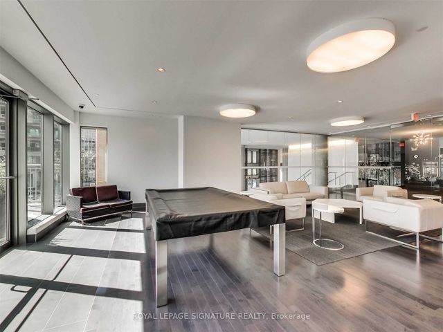 412 - 69 Lynn Williams St