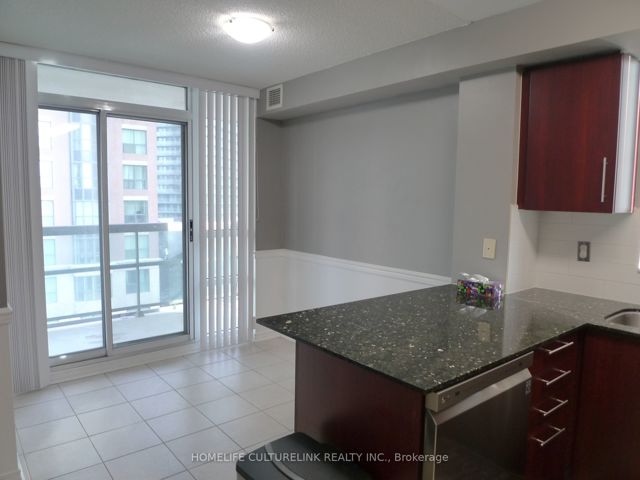 602 - 509 Beecroft Rd