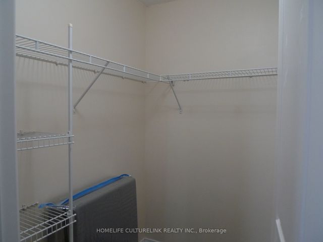 602 - 509 Beecroft Rd
