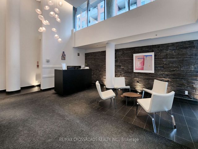 505 - 15 Beverley St