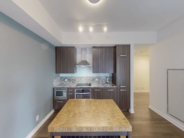 505 - 15 Beverley St
