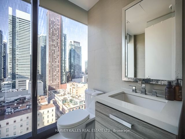 1507 - 224 King St W