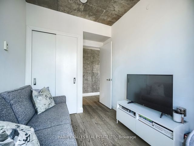 1507 - 224 King St W
