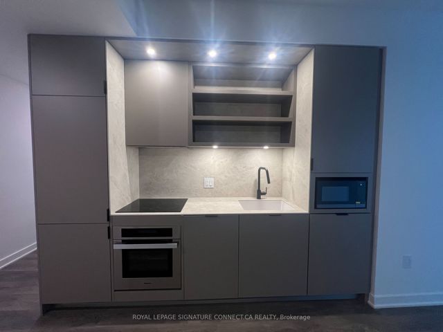 2807 - 55 Charles St E